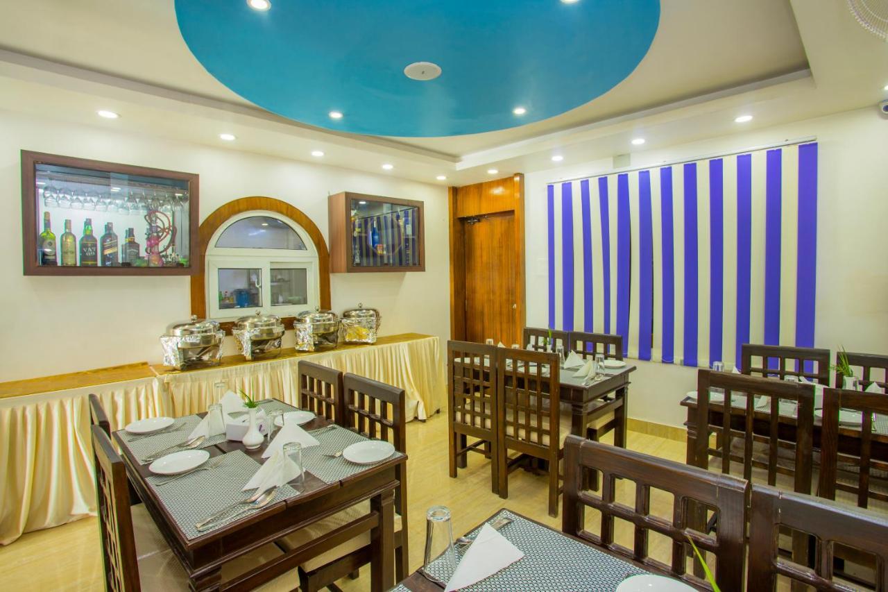 Hotel Lakeside Pvt. Ltd. Pokhara Bagian luar foto