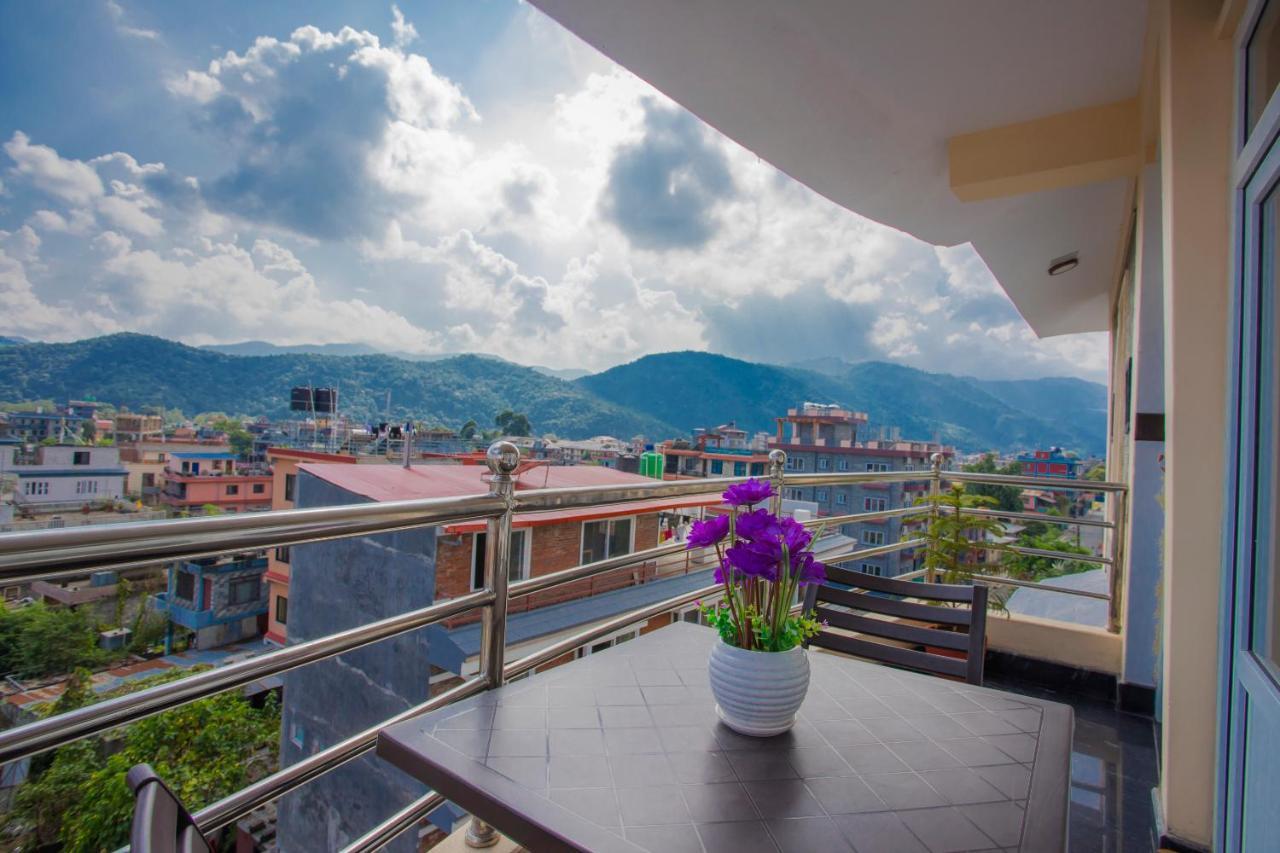 Hotel Lakeside Pvt. Ltd. Pokhara Bagian luar foto
